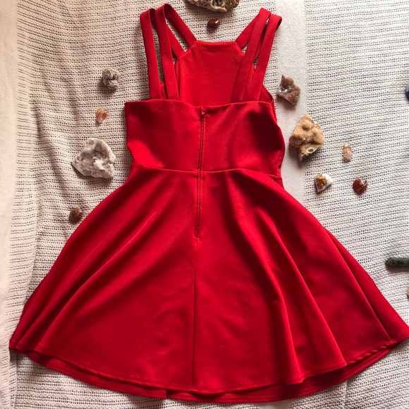 Red formal dress - Picture 2 of 6